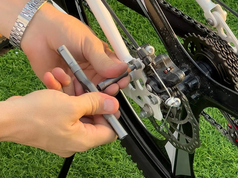 74-in-1 Magnetic Ratchet Screwdriver Set
