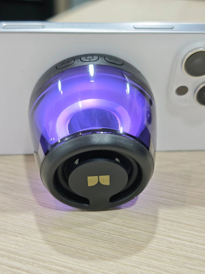 Magnetic Bluetooth Portable Speaker