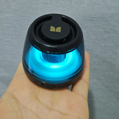 Magnetic Bluetooth Portable Speaker