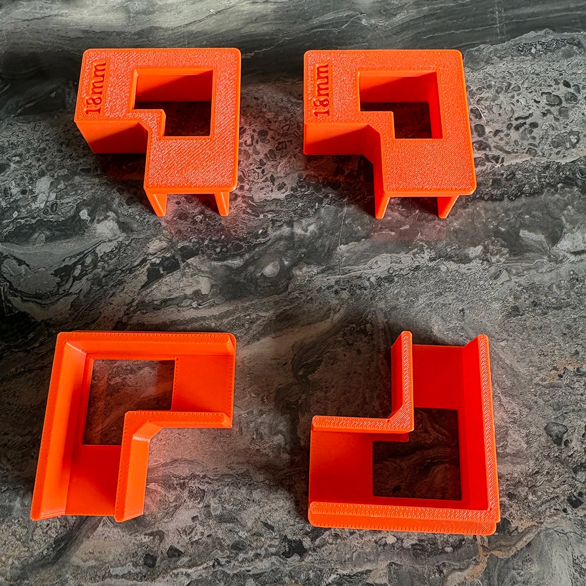 4-Piece 90° Right Angle Woodworking Corner Clamps