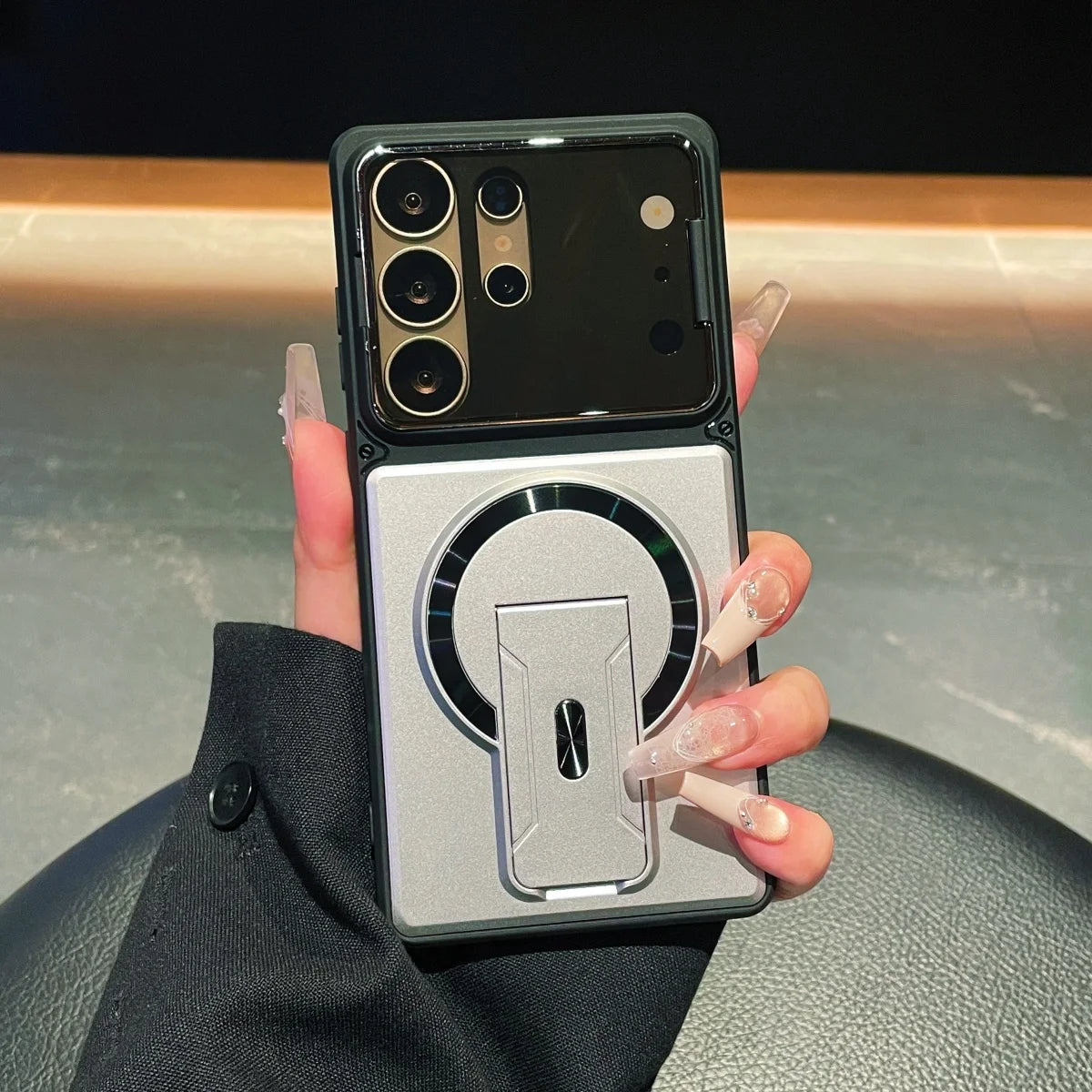 Magnetic Holder Phone